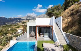 Villa Sea-Esta, Adults Only